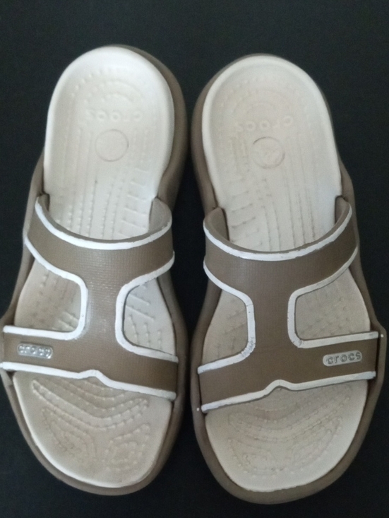 CROCS Shoes - CROCS Women's Brown and Cream Slip-On Sandals Size 6
